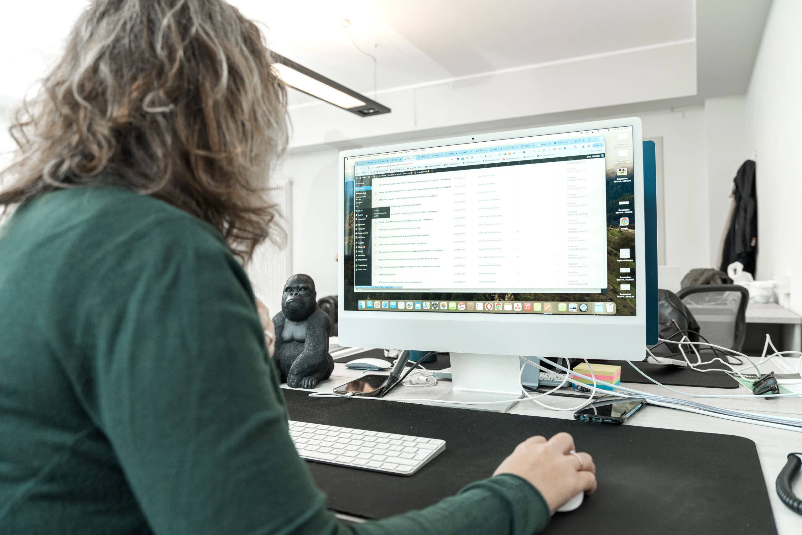 web designer lavora in una web agency