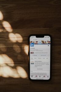 Gestione campagne LinkedIn Ads - pubblicità B2B professionale