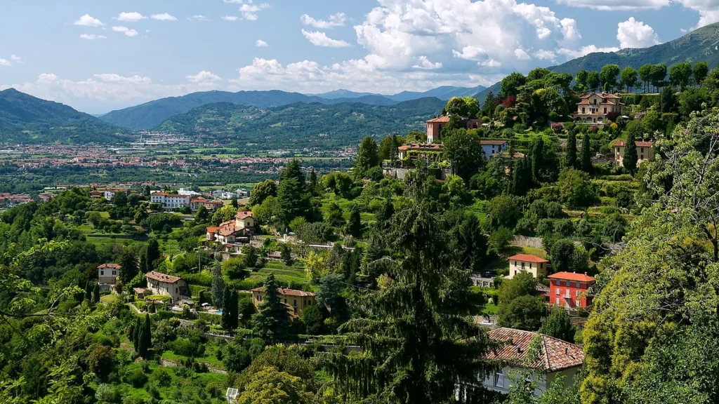 Vista del centro storico di Bergamo, Lombardia (Fonte: Wikimedia Commons, CC BY 4.0)